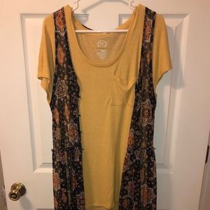 Mustard T-shirt with matching duster cardigan